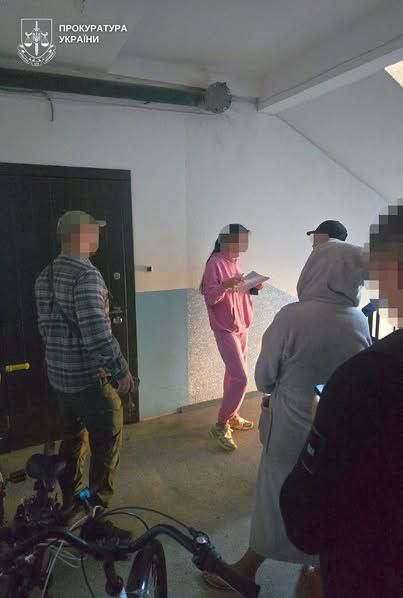 Трем женщинам, участвовавшим в протестах против ТЦК в Виннице на стадионе, вручили подозрения по статьям «раскрытие местоположения войск ВСУ» и «препятствование законной деятельности ВСУ»