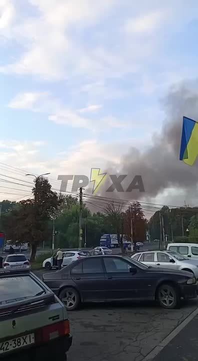 Густой дым накрыл Винницу в результате ночной атаки