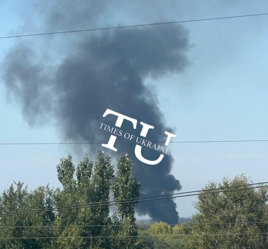 Железные дороги и подстанции в огне: шесть областей Украины атакованы ночью Железные дороги и подстанции в огне: шесть областей Украины атакованы ночью