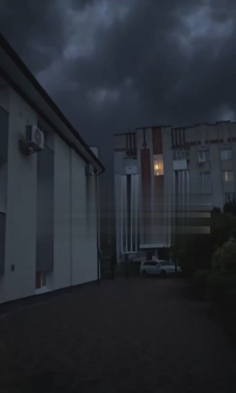 Русские «Кинжалы» и сотни «Гераней» обрушились на Украину