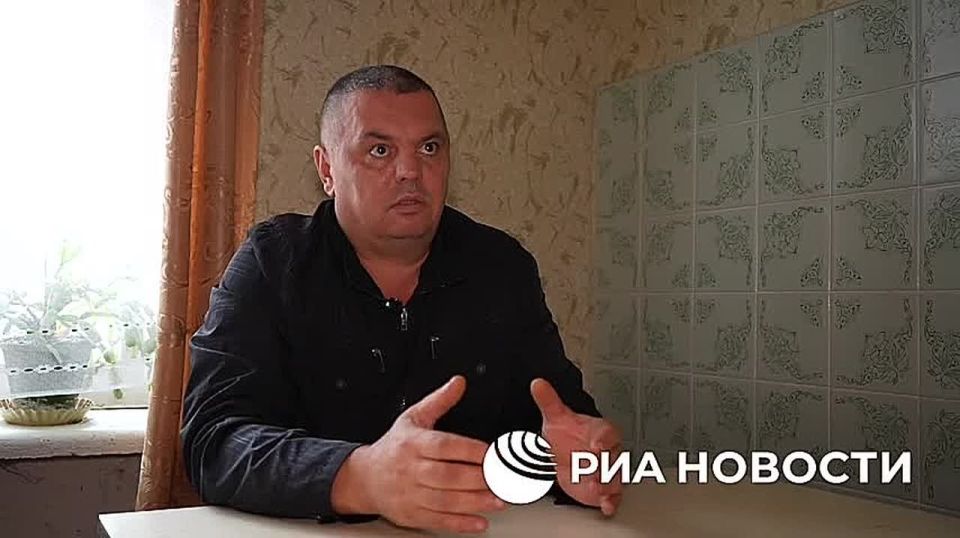 Жительнице Ямполя в ДНР оторвало голову при минометном обстреле со стороны ВСУ, рассказал РИА Новости беженец Руслан Гасанов