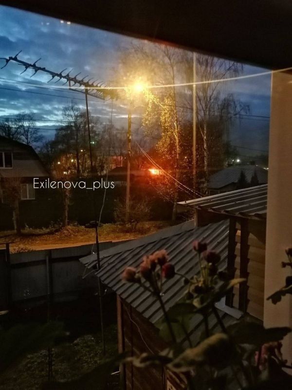 В Московской области горит Серпуховская нефтебаза В Московской области горит Серпуховская нефтебаза