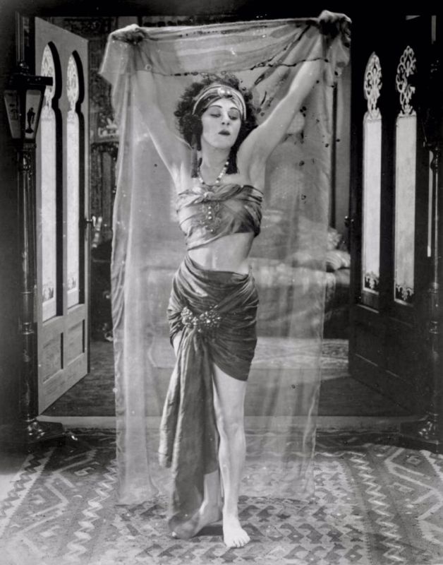 Трубадуры Империи: Вступление Трубадуры Империи: Вступление