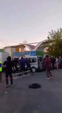   .  ,  ,        @poptatiana          ...