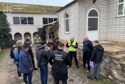 Винницкий депутат "купил" девушку с инвалидностью ради отсрочки, сообщает прокуратура