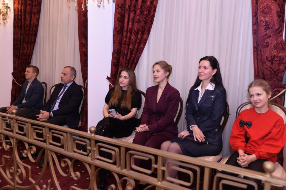 11 ������� � ���������� ������ � ������������ ��� ����������� ������������� �������, ������������ ����� � ���� �������� ��������, ������� ���������� � ���� ���� � 80-����� ������ � ������� ������������� ����� 1941-1945 ��. �...