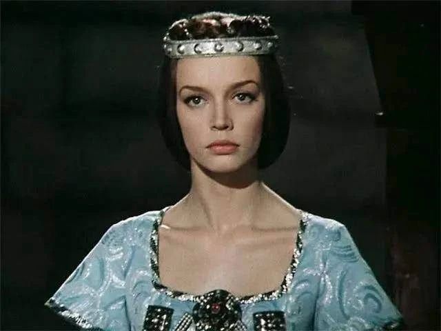 Умерла балерина и актриса Наталья Трубникова, известная по роли принцессы Мелисенты в фильме «31 июня» Умерла балерина и актриса Наталья Трубникова, известная по роли принцессы Мелисенты в фильме «31 июня»